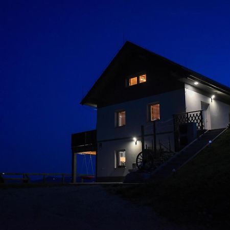 Apartmaji Gracner Dramlje ภายนอก รูปภาพ
