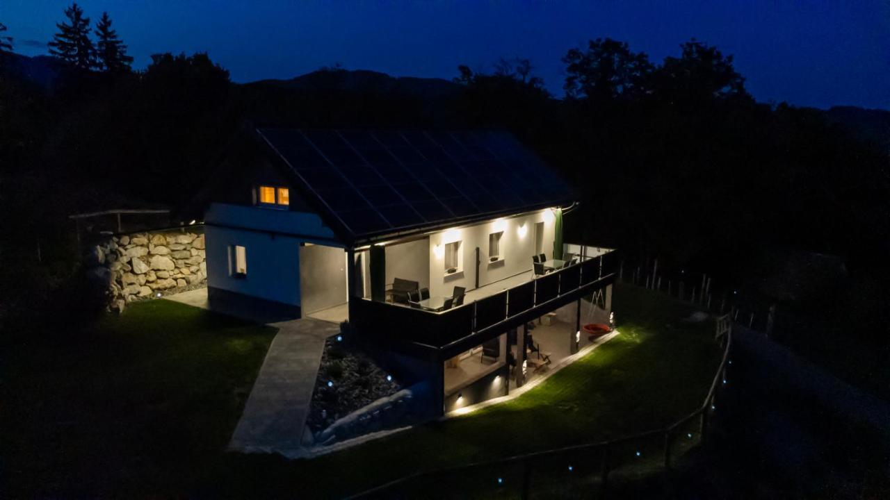 Apartmaji Gracner Dramlje ภายนอก รูปภาพ